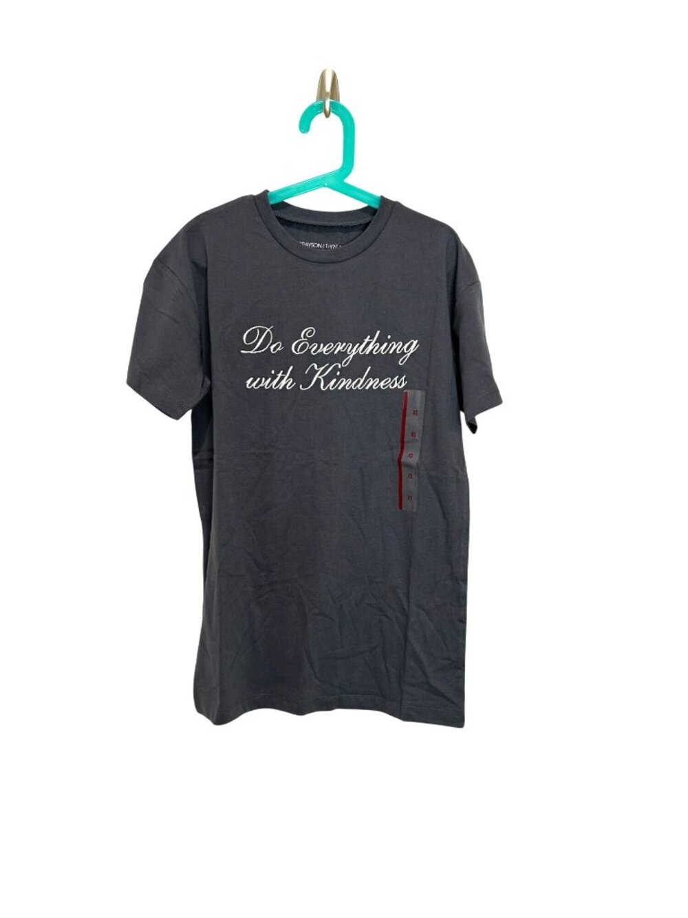 NWT Women's XS Do Everything with Kindness Embroidered Short Sleeve T-Shirt - Gr